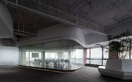 辦公室裝修案例：黑白交接，沉穩(wěn)大氣，讓人不能拒絕的高級感！